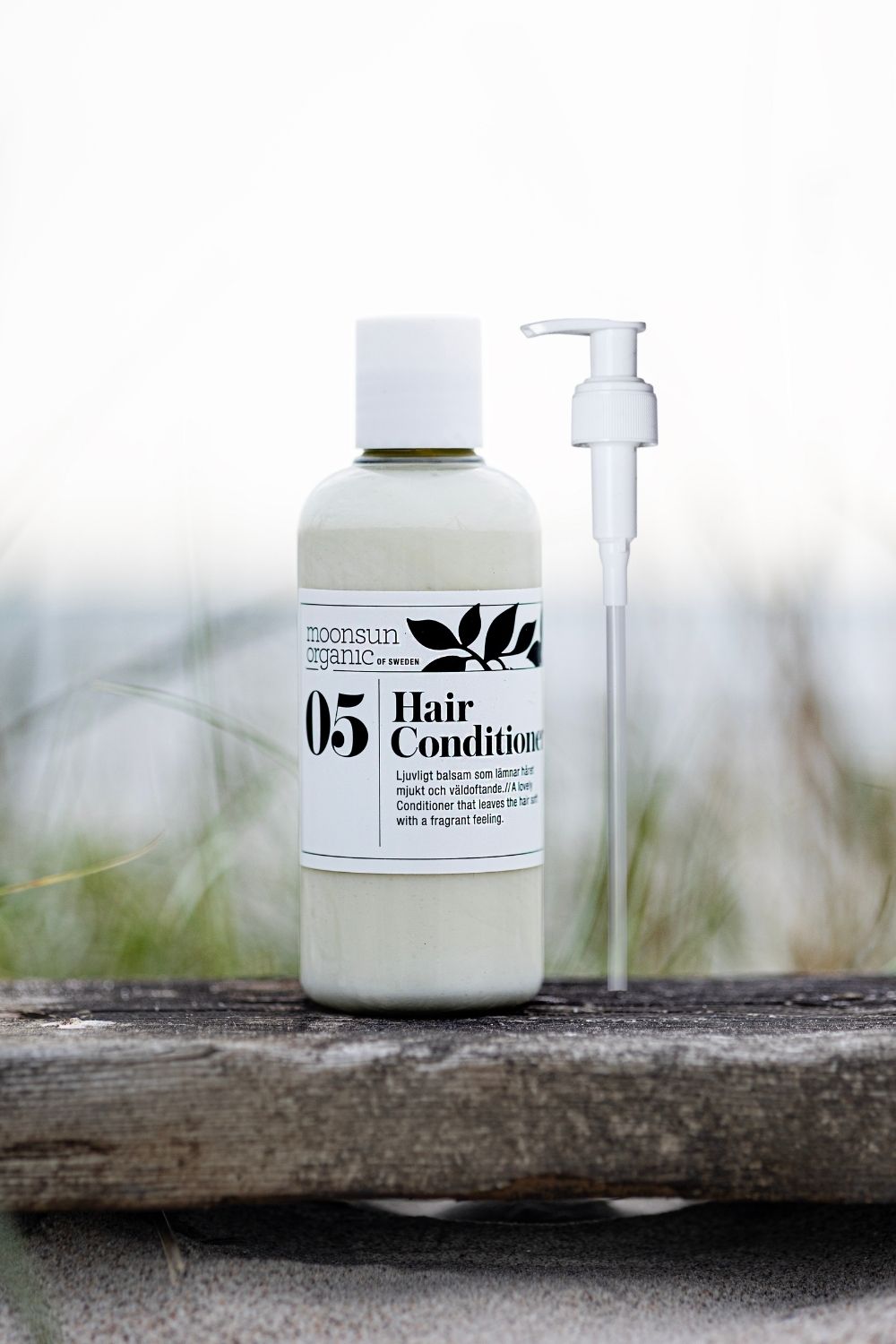 Hair Conditioner with pump